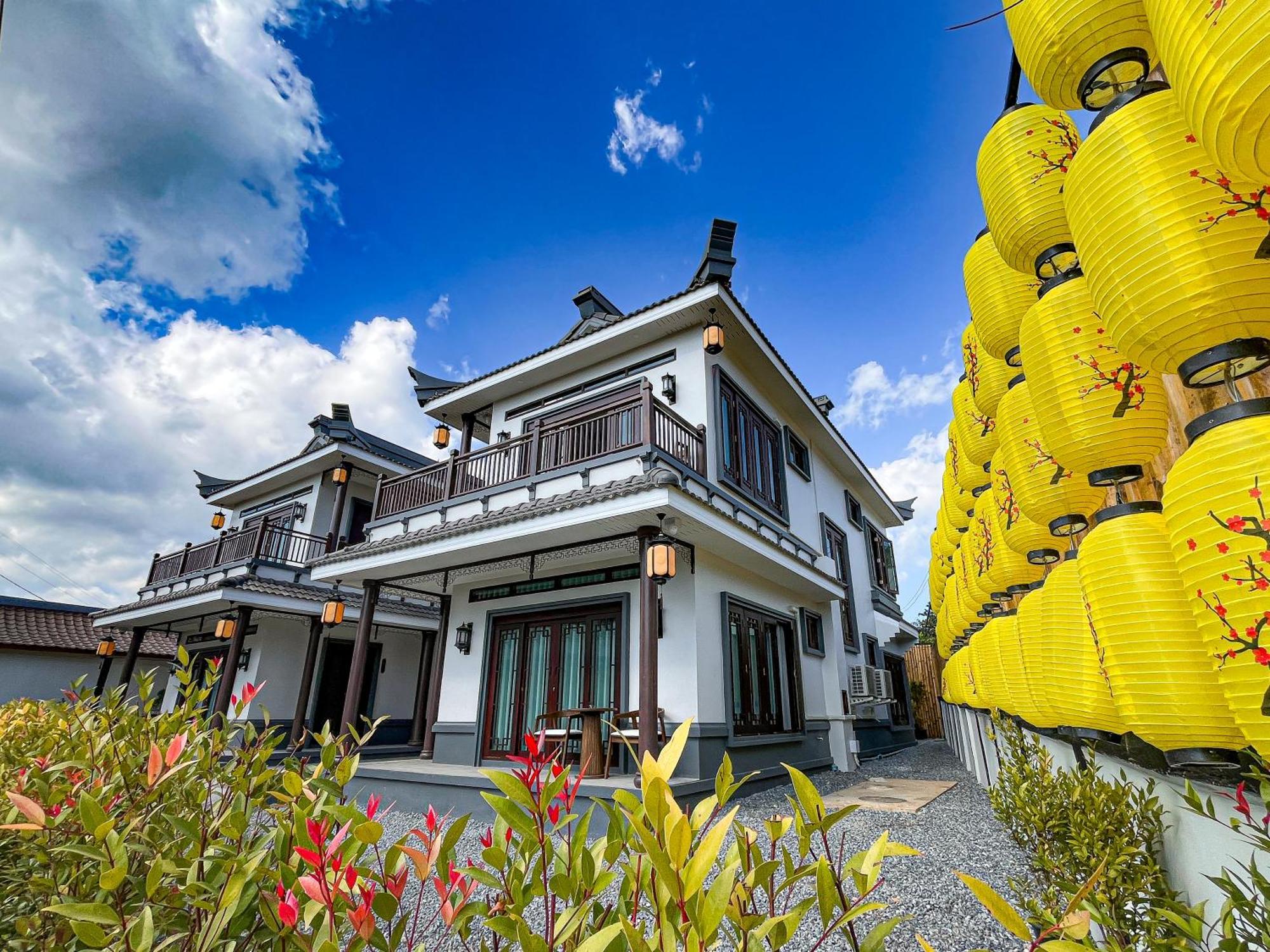 Longlai Kezhan Ban Rak Thai Exterior photo